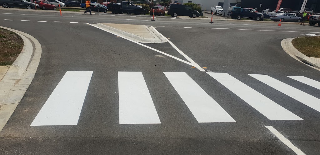 Flash Linemarking | 30 Diamond Dr, Koo Wee Rup VIC 3981, Australia | Phone: 0411 220 252