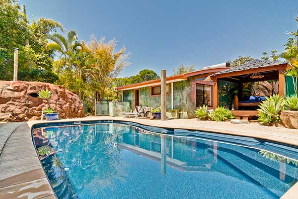 Noosa Edge Sensual Retreat | 2 Livistona Dr, Doonan QLD 4562, Australia | Phone: 0414 410 114