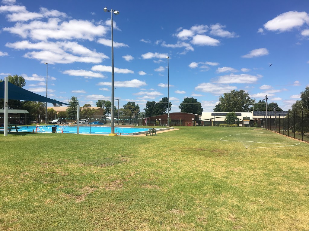Merbein Swimming Pool | Merbein VIC 3505, Australia | Phone: (03) 5025 2180