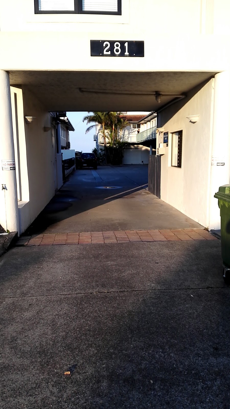 Bilinga Beach Motel | lodging | 281 Golden Four Dr, Bilinga QLD 4225, Australia | 0755341241 OR +61 7 5534 1241