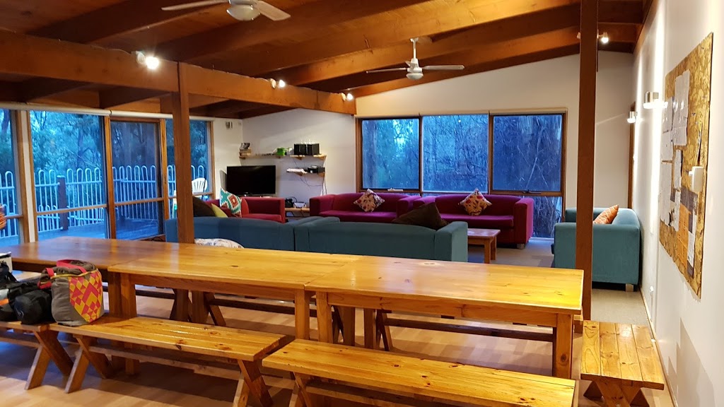 Albaski Lodge | lodging | 8 Christensen St, Sawmill Settlement VIC 3723, Australia