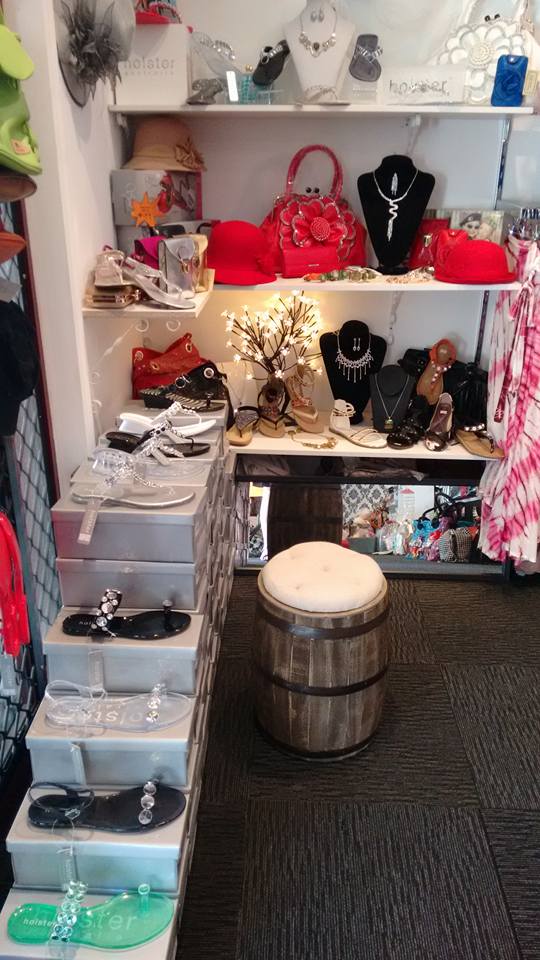 ON TREND Fashion & Accessories | shoe store | 1/28 King St, Caboolture QLD 4510, Australia | 0754953886 OR +61 7 5495 3886