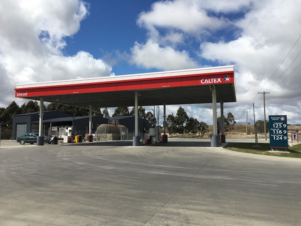 Newmans Fuels and Bus Services - 24/7 Fuel | 3 Maria St, Blayney NSW 2799, Australia | Phone: (02) 6368 2634