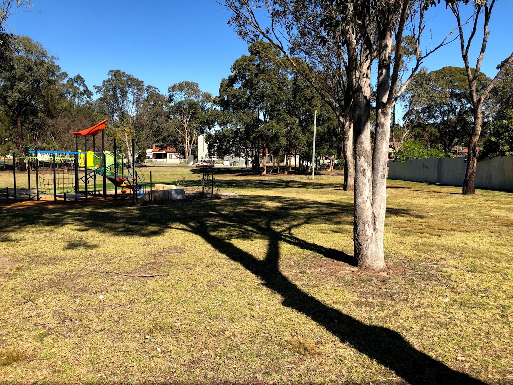 Studley Reserve | park | 7 Studley St, Carramar NSW 2163, Australia | 0297250222 OR +61 2 9725 0222