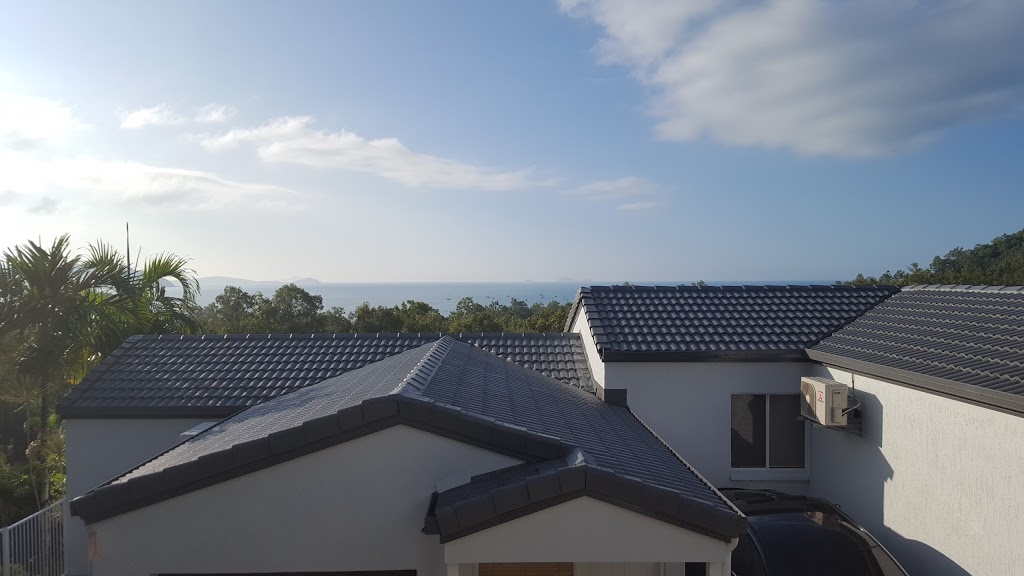 Reefside Villas | 12 Eshelby Dr, Cannonvale QLD 4802, Australia | Phone: (07) 4946 4123