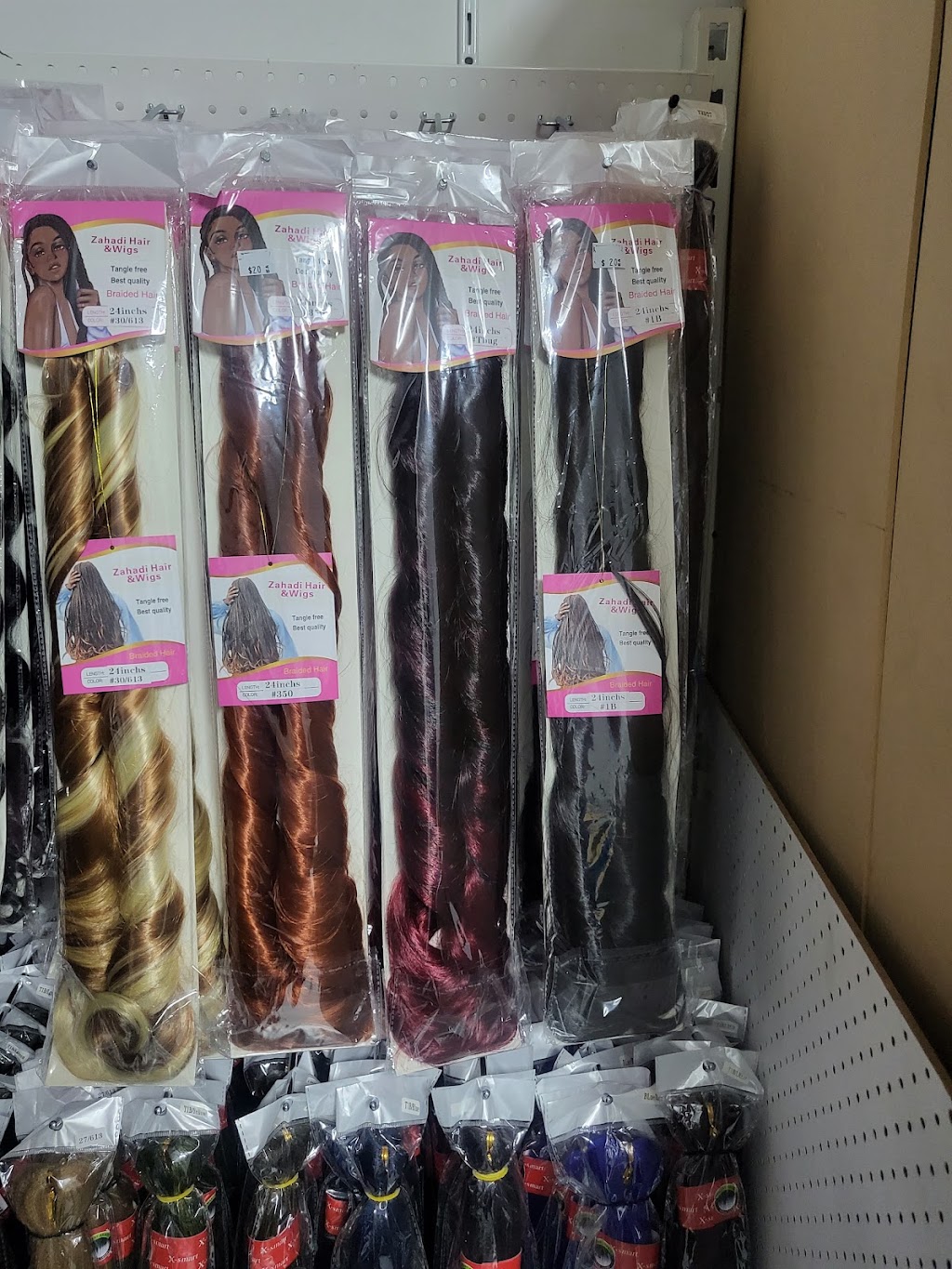 Zahadi Hair & Wigs Salon | 19 Arcadia Dr, Weir Views VIC 3338, Australia | Phone: 0469 849 640