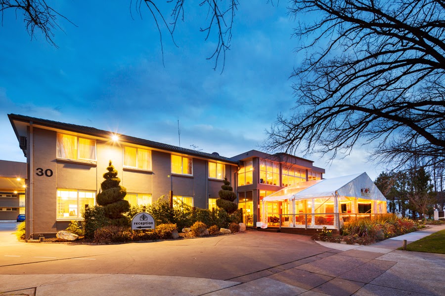Forrest Hotel and Apartments | lodging | 30 National Circuit, Forrest ACT 2603, Australia | 0262034300 OR +61 2 6203 4300