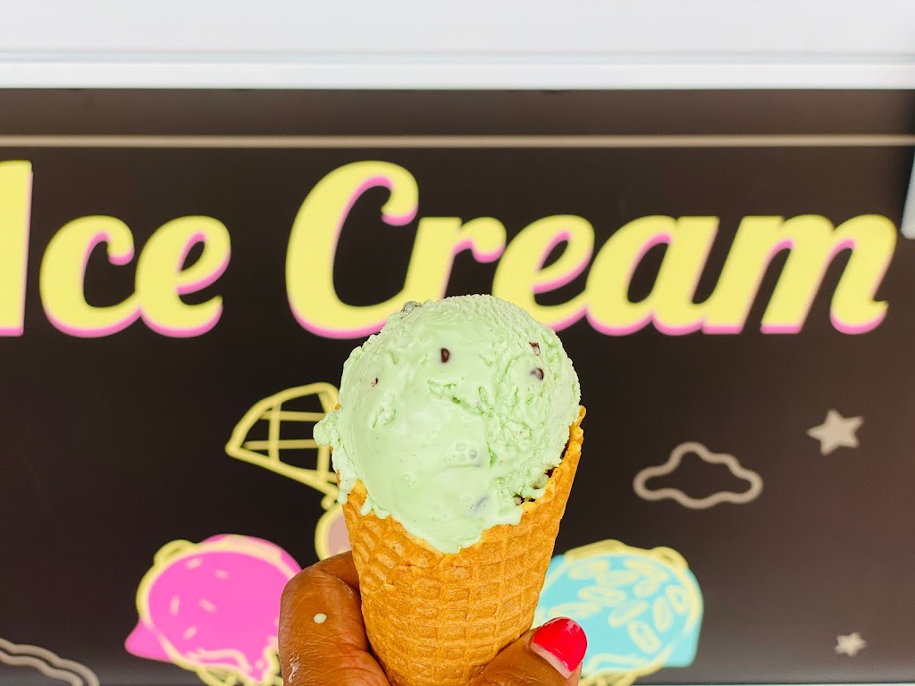 Rowville Ice Cream Cart | 150 Kelletts Rd, Rowville VIC 3178, Australia | Phone: 0405 406 820