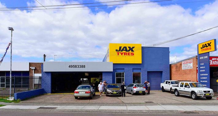 JAX Tyres Edgeworth | 684 Main Rd, Edgeworth NSW 2285, Australia | Phone: (02) 4064 1270