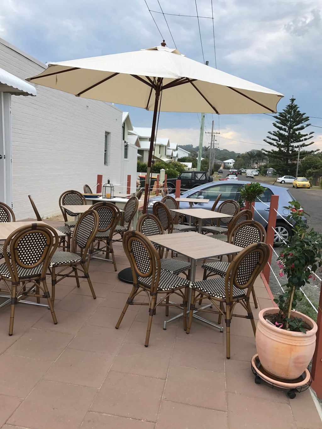 Suq Restaurant | restaurant | 80 Ocean View Dr, Wamberal NSW 2260, Australia | 0243841542 OR +61 2 4384 1542