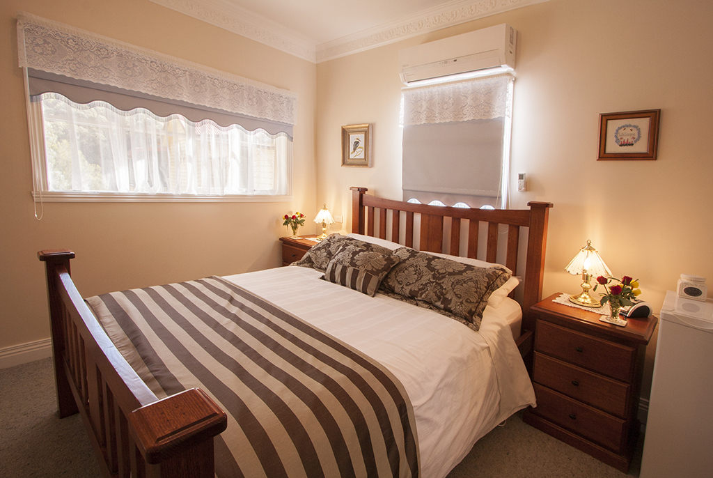 Wild Cherry Bed & Breakfast | Church Hill Rd, Walhalla VIC 3825, Australia | Phone: 1800 855 354