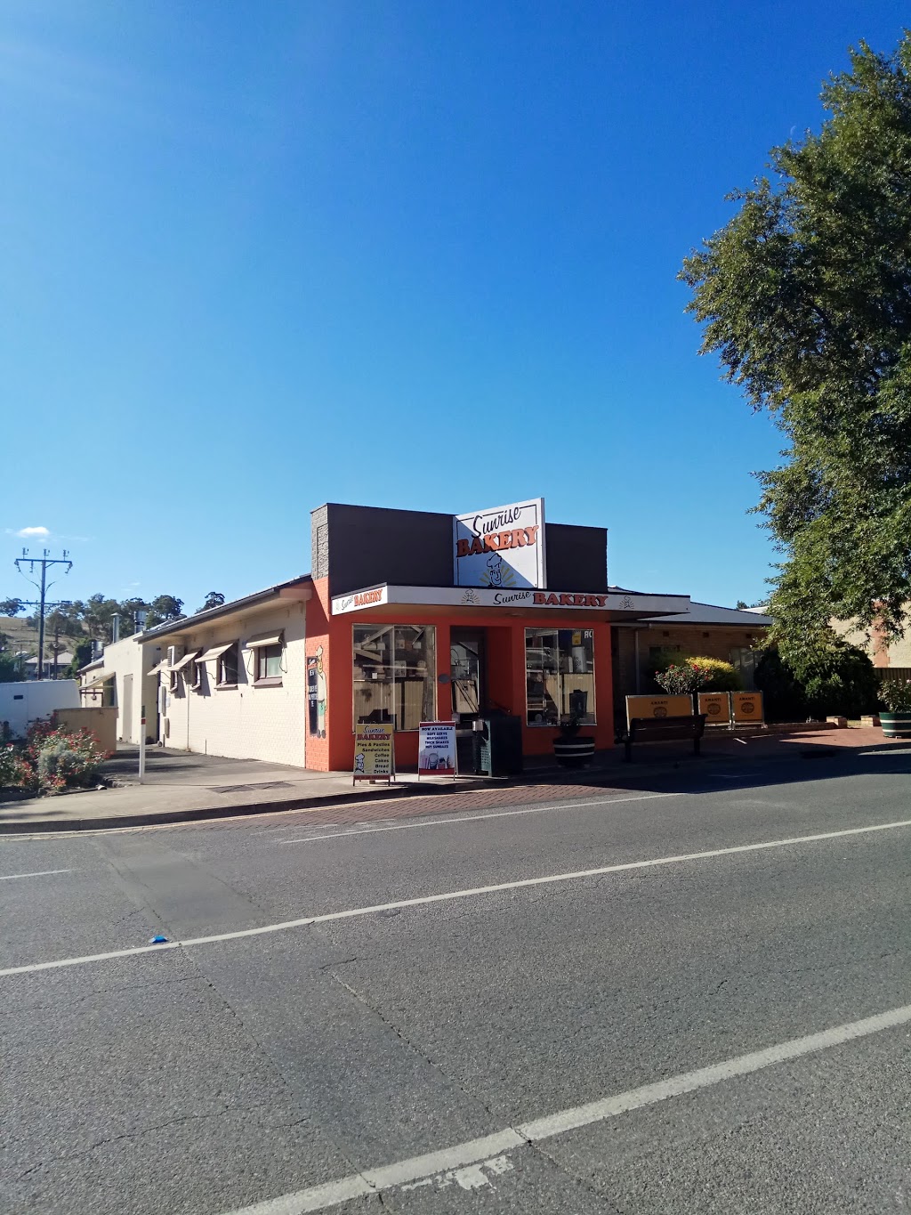 Sunrise Bakery | bakery | 28 Murray St, Angaston SA 5353, Australia | 0885642070 OR +61 8 8564 2070