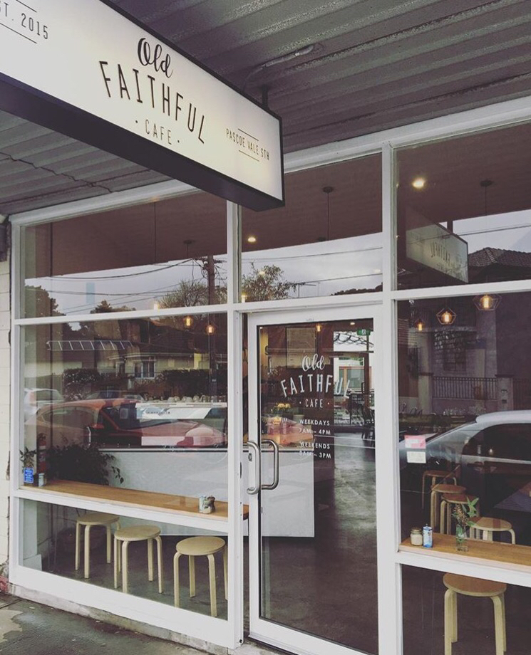 Old Faithful Cafe | cafe | 65 Coonans Rd, Pascoe Vale South VIC 3044, Australia | 0393836003 OR +61 3 9383 6003