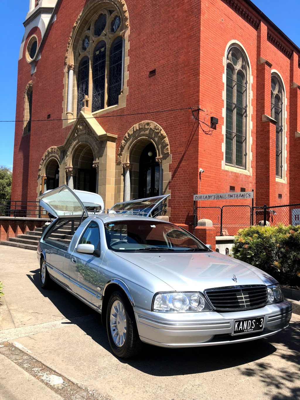 Khoury & Sons Funerals | 2 Sheppard Street Thornbury, Melbourne VIC 3071, Australia | Phone: (03) 9480 2030