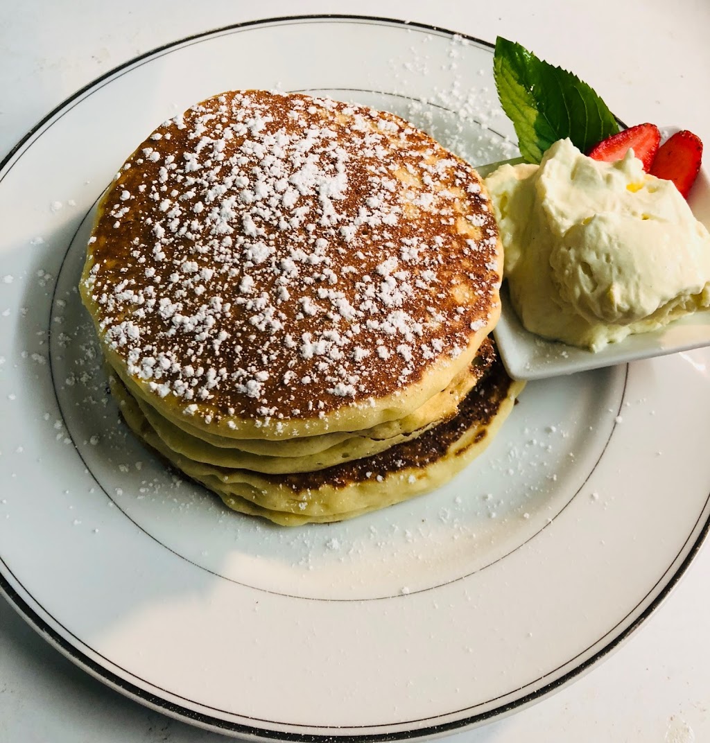 Canadian Pancakes | restaurant | 1381 Mount Dandenong Tourist Rd, Mount Dandenong VIC 3767, Australia | 0397511000 OR +61 3 9751 1000