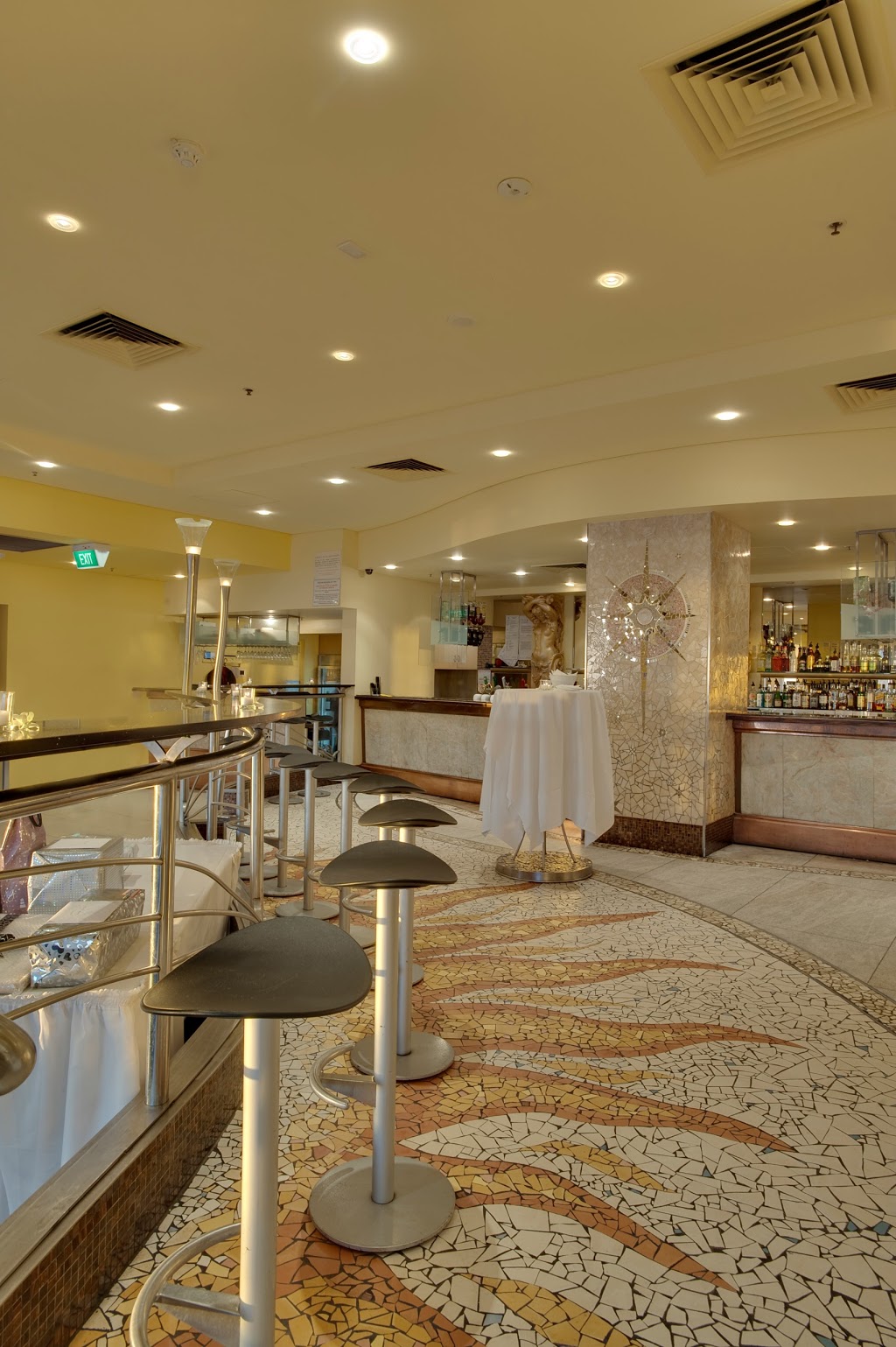 Glenelg Pier Hotel | 18 Holdfast Promenade, Glenelg, Adelaide SA 5045, Australia | Phone: (08) 8350 3188