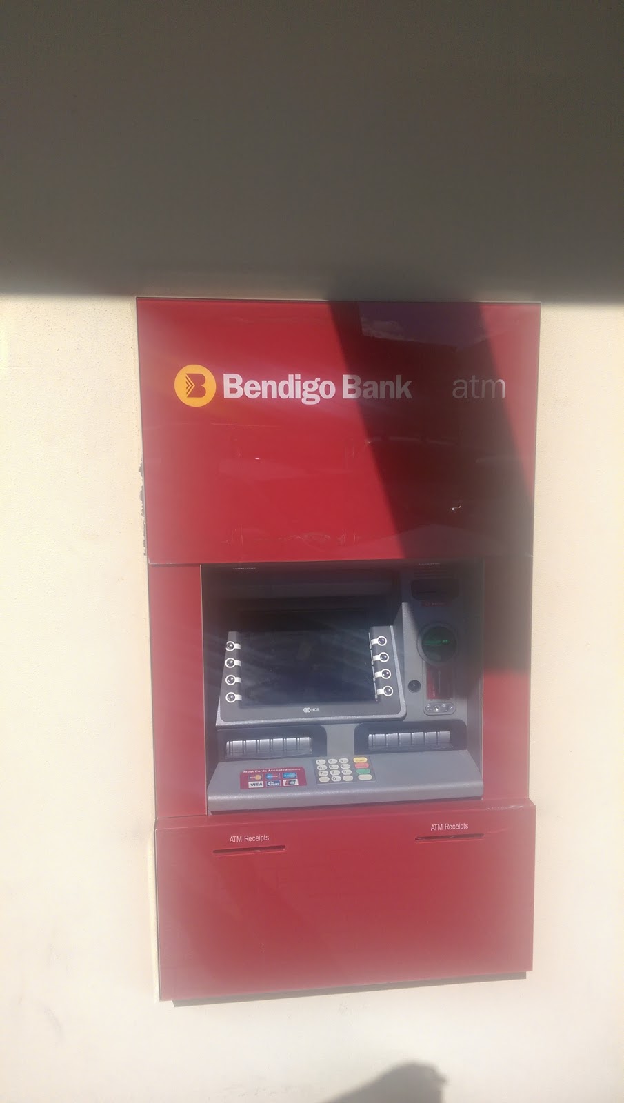Bendigo Bank | bank | 98 Murphy St, Wangaratta VIC 3677, Australia | 0357219499 OR +61 3 5721 9499