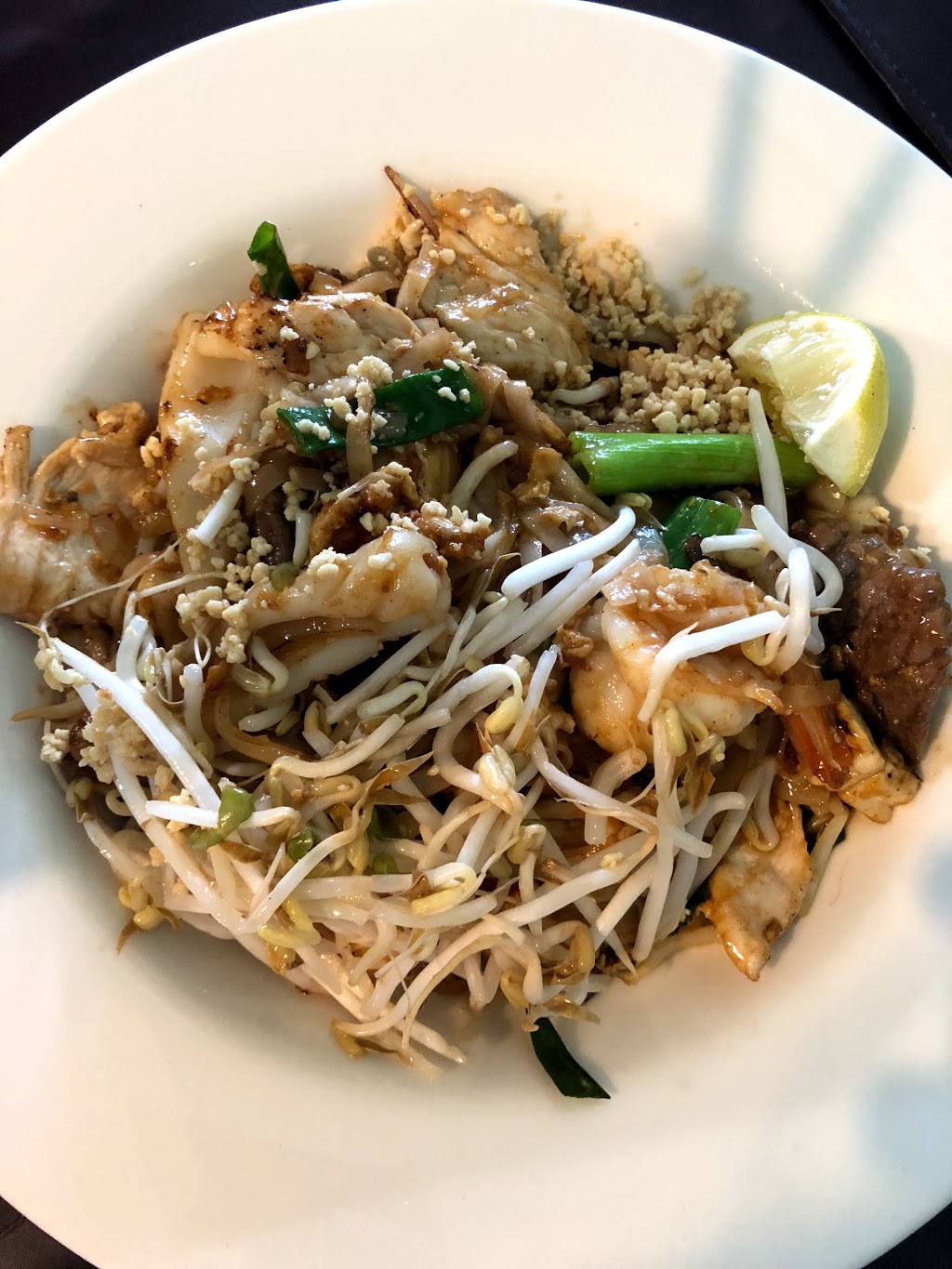 Bang Rak Thai Restaurant | meal delivery | 107 The Entrance Rd, The Entrance NSW 2261, Australia | 0243337099 OR +61 2 4333 7099