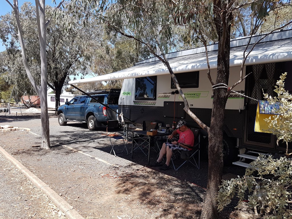 Ace Caravan Park | Corner Newell & Mid Western Highways, West Wyalong NSW 2671, Australia | Phone: (02) 6972 3061