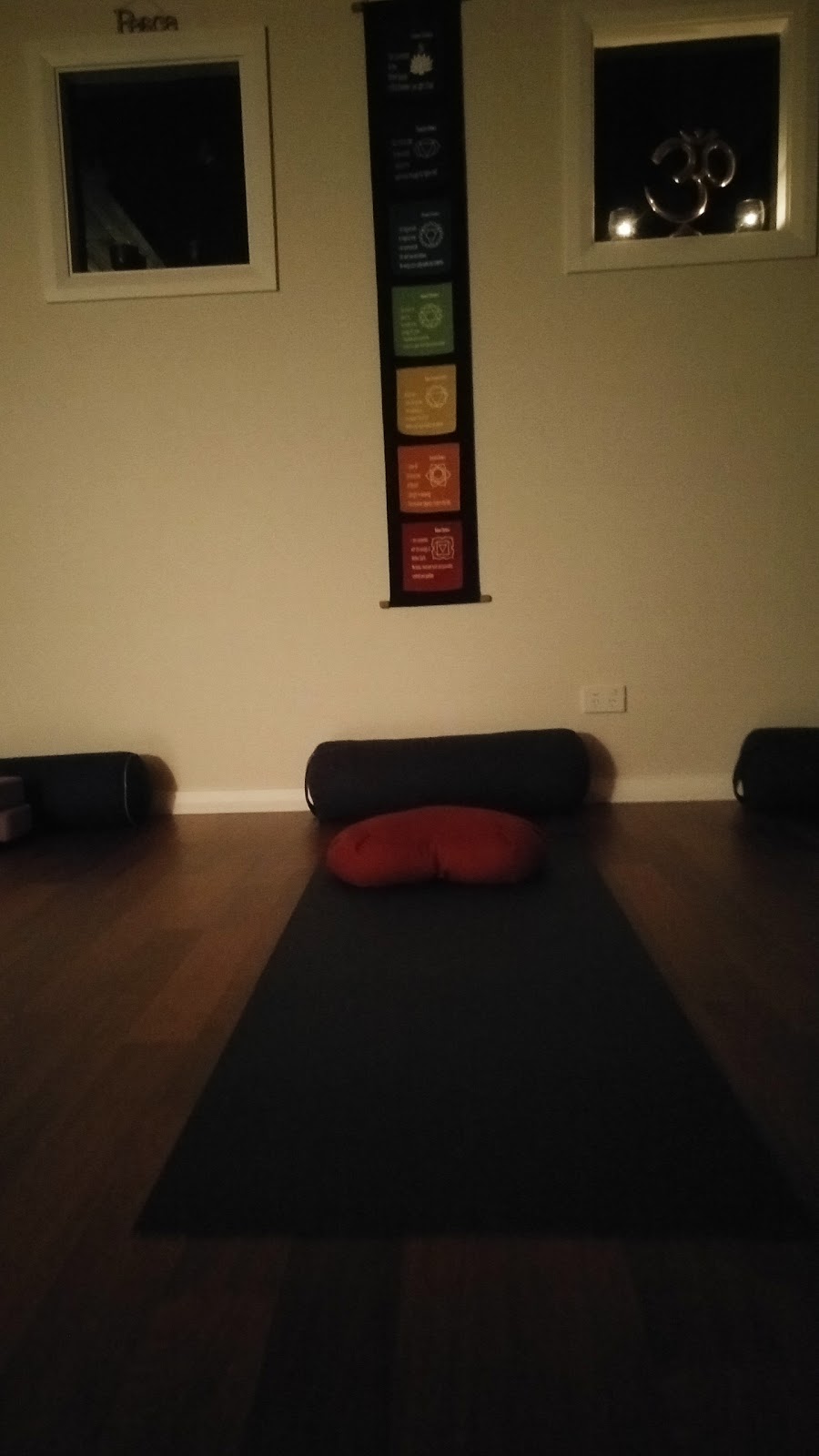 Bowral Yoga Space | school | Calmbirth Centre Mittagong, Unit 1/19 Lyell St, Mittagong NSW 2575, Australia | 0418297773 OR +61 418 297 773