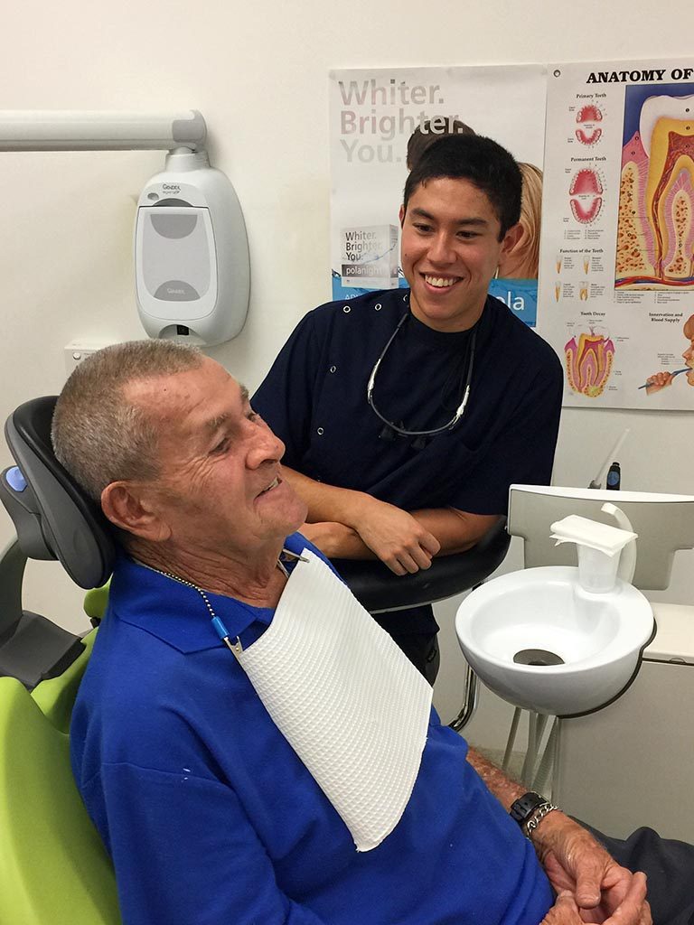 Amazing Smiles Dentist Bray Park | dentist | Shop 15/8 Sovereign Ave, Bray Park QLD 4500, Australia | 0732059869 OR +61 7 3205 9869
