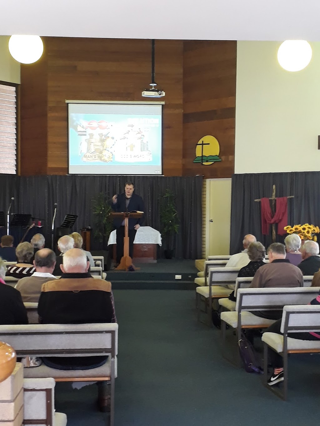 Tenthill Baptist Church | church | 979 Tenthill Creek Rd, Upper Tenthill QLD 4343, Australia | 0754627380 OR +61 7 5462 7380
