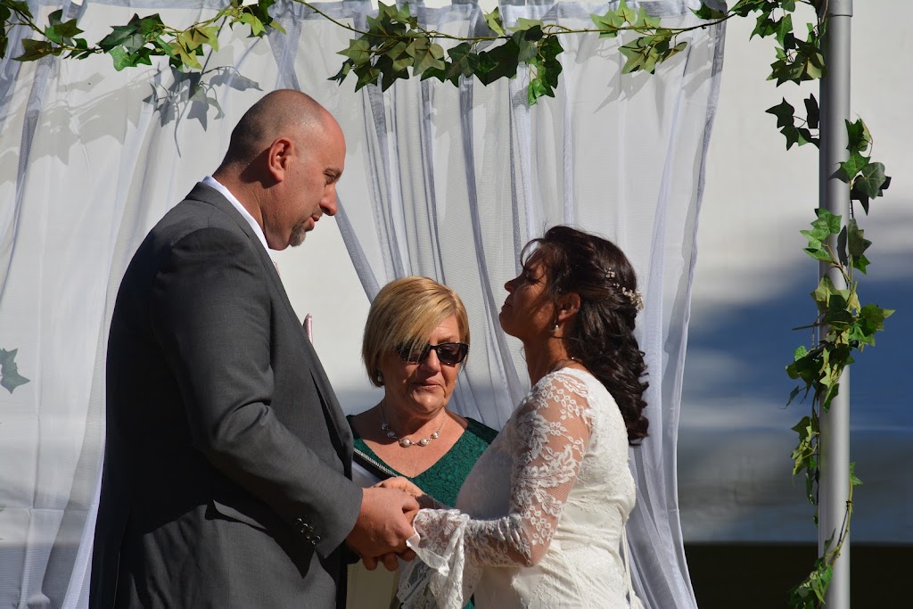 Vicky Leggatt - Marrige Celebrant Dubbo | 21 Merrilea Rd, Dubbo NSW 2830, Australia | Phone: 0423 248 580