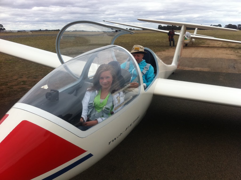 Beaufort Gliding Club | Jensz Rd, Parwan VIC 3340, Australia | Phone: 0414 476 151