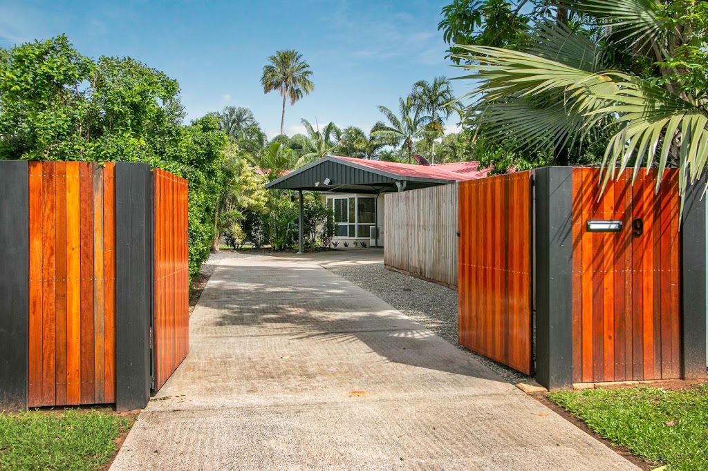 Cairns Low Fee Real Estate | 6 Poinsettia St, Holloways Beach QLD 4878, Australia | Phone: 0488 569 333