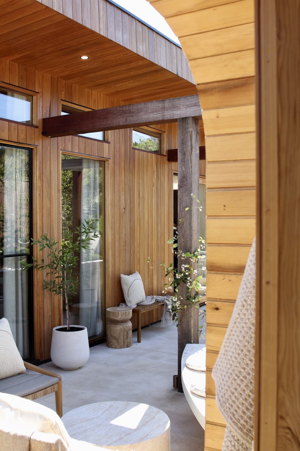 Flō Alchemy | 4 Wonthaggi Cres, San Remo VIC 3925, Australia | Phone: 0434 125 367