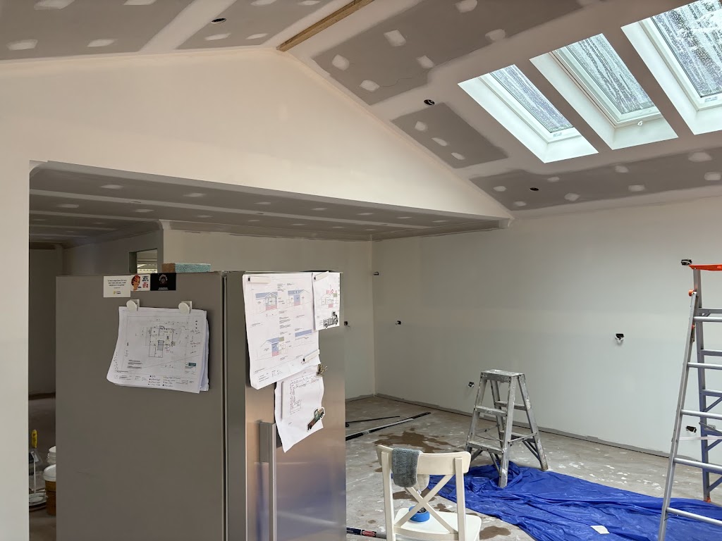 TIGER PAINTING AND DECORATING SERVICES PTY LTD | 78 Talbot Rd, Hazelbrook NSW 2779, Australia | Phone: 0438 635 372