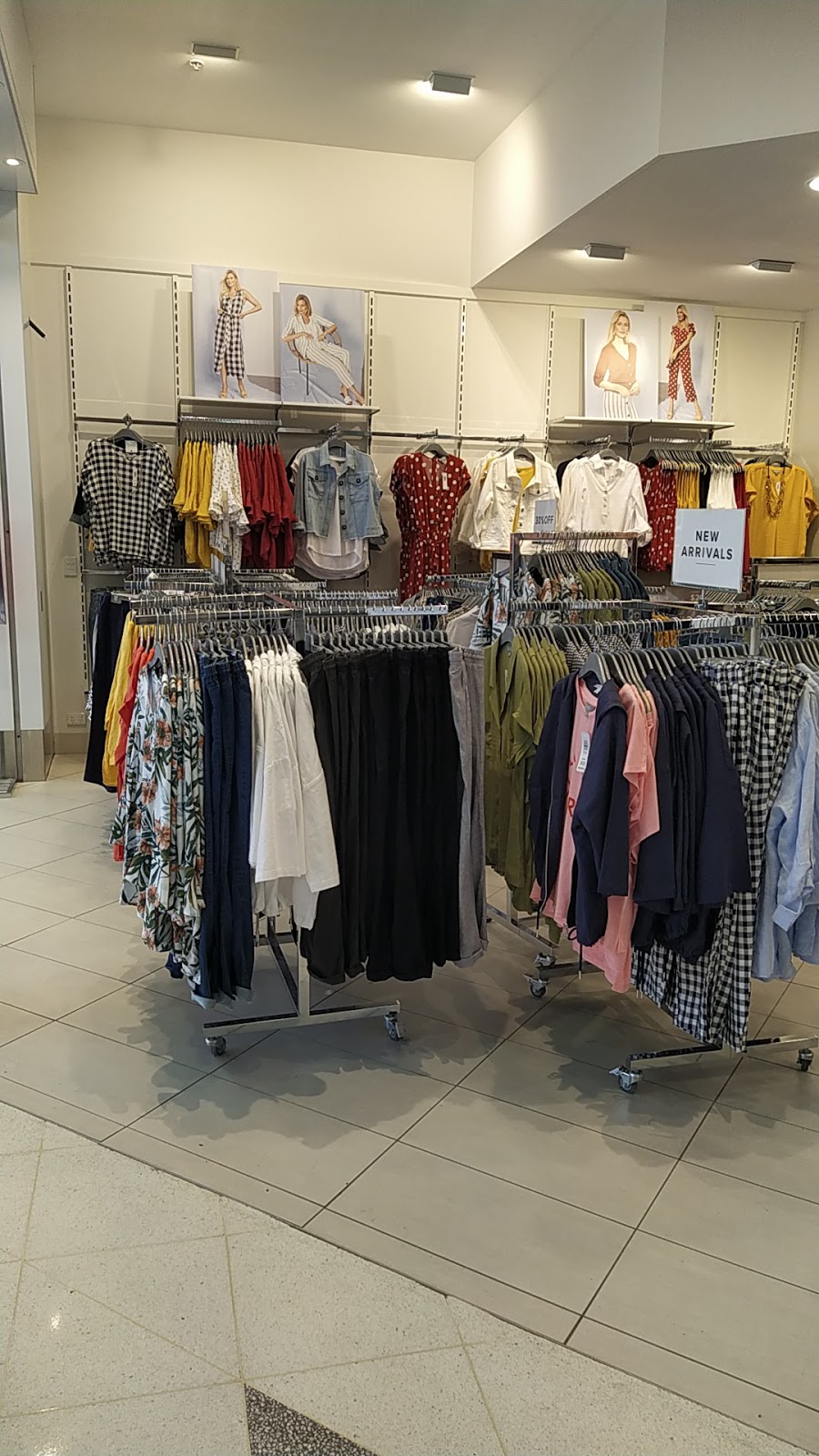 Suzanne Grae - Karingal Hub | clothing store | Shop S049/330 Cranbourne Rd, Frankston VIC 3199, Australia | 0397899099 OR +61 3 9789 9099