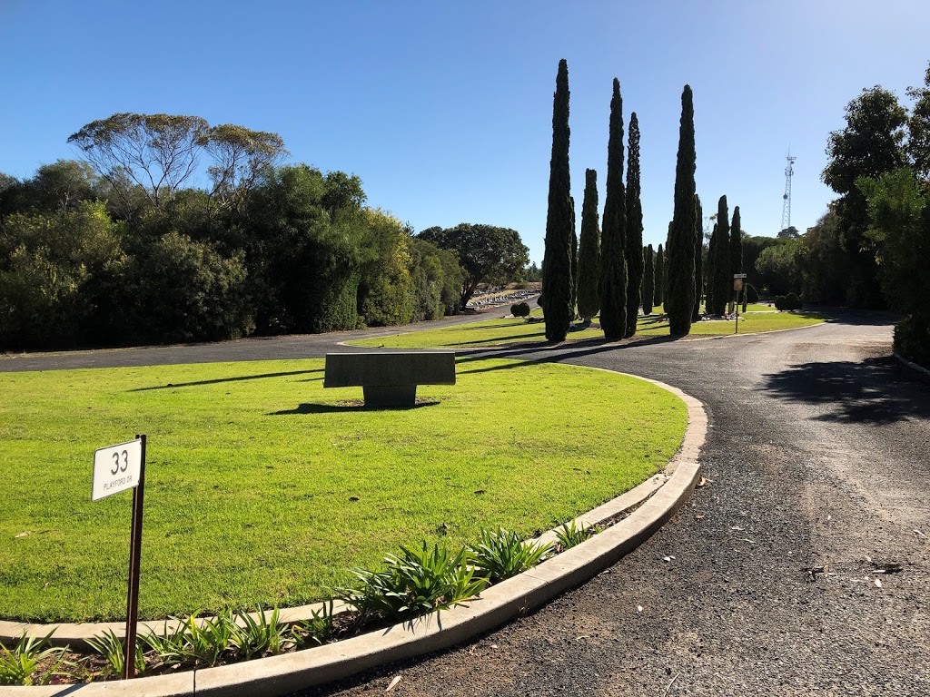 Naracoorte Cemetery | 33 Playford Dr, Naracoorte SA 5271, Australia | Phone: (08) 8760 1100