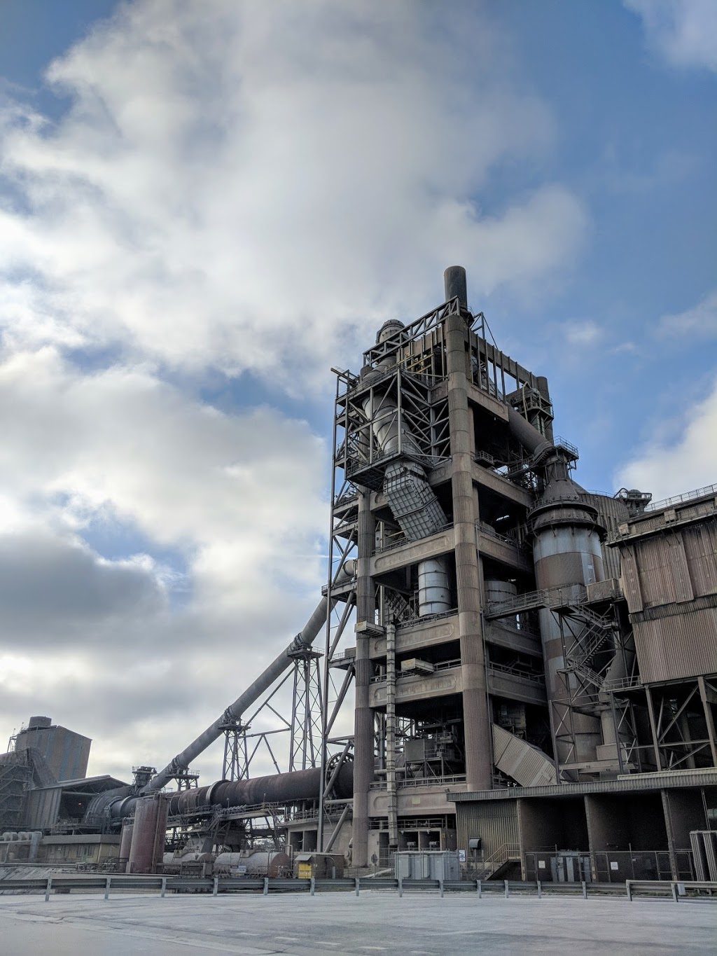 Boral Cement Works | store | Taylor Ave, New Berrima NSW 2577, Australia | 0248602222 OR +61 2 4860 2222