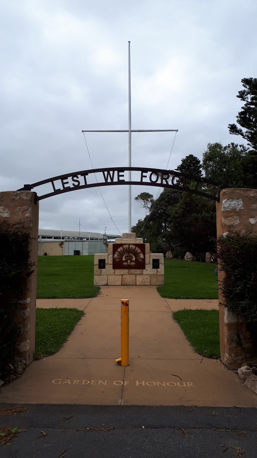 Soldiers Memorial | park | 1 Porter St, Goolwa SA 5214, Australia