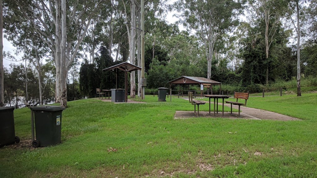 Petrie Park | park | 49 Vandoorn Rd, Tiaro QLD 4650, Australia