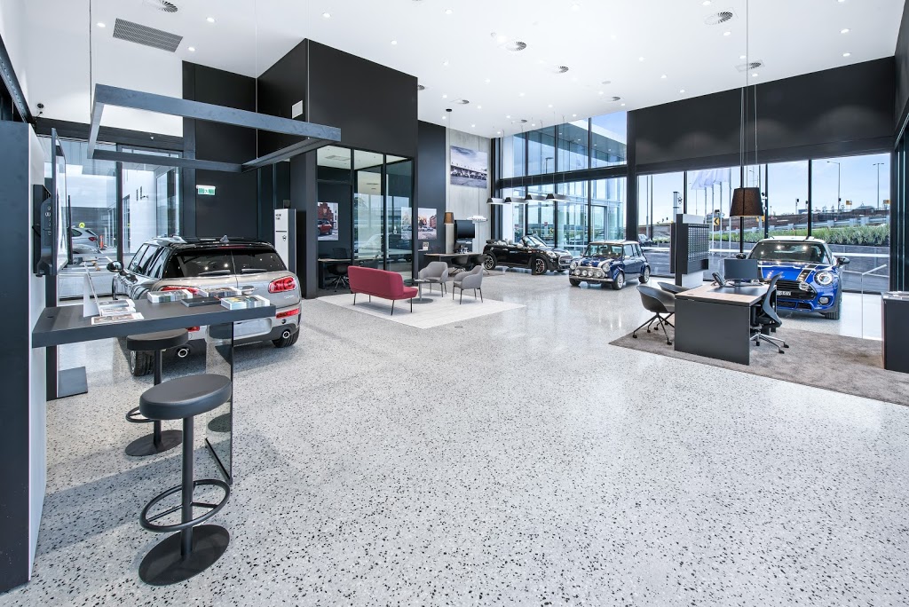 Essendon MINI Garage | car dealer | 1 Centro Circuit, Essendon Fields VIC 3041, Australia | 0390867200 OR +61 3 9086 7200