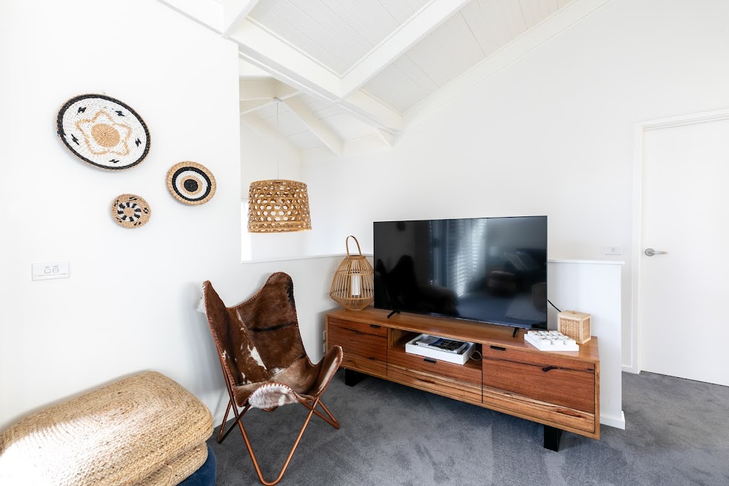 Grandview Beach House | 1B Grandview Parade, Barwon Heads VIC 3227, Australia | Phone: 0976 368 5008
