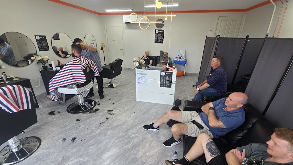SUPER BARBER | 200 Warralily Blvd, Armstrong Creek VIC 3217, Australia | Phone: (03) 5249 5729
