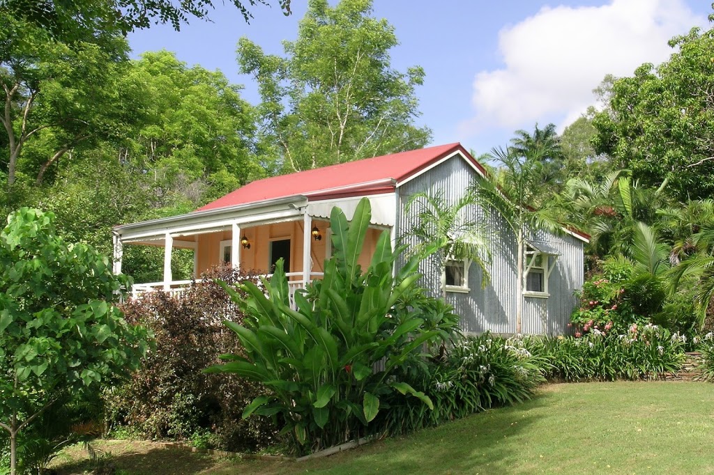 Whitsunday Heritage Cane Cutters Cottage | 4b Braithwaite Circuit, Off Paluma Road, Woodwark, Whitsunday QLD 4802, Australia | Phone: 0419 768 195