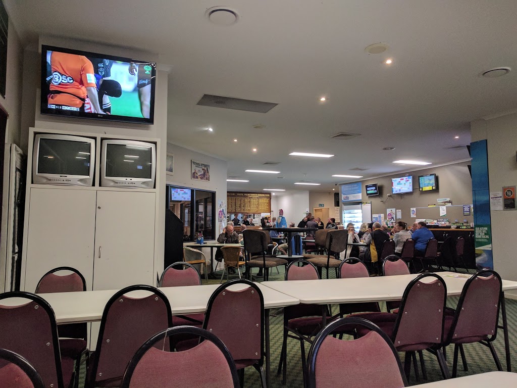 Pacific Palms Bowling Club |  | 8 Paradise Dr, Smiths Lake NSW 2428, Australia | 0265544333 OR +61 2 6554 4333