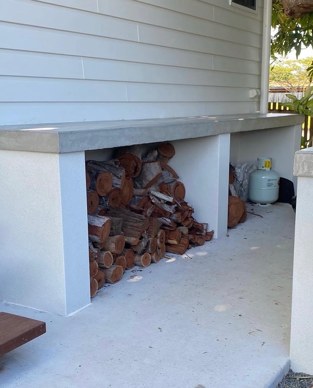 Aloha Concrete & Landscape | Silk Cresent, Diamond Beach NSW 2430, Australia | Phone: 0407 073 667