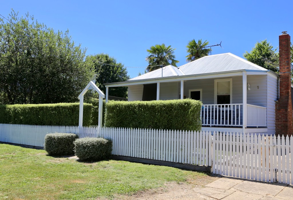 Beechworth Holiday House | lodging | 1 John Cres, Beechworth VIC 3747, Australia | 0409284110 OR +61 409 284 110