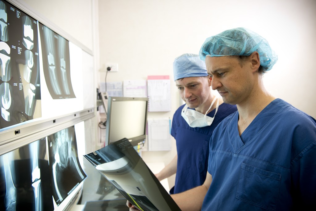 Dr Jonathan Cabot - Hip, Knee & Shoulder Orthopaedic Surgeon | doctor | Stirling Hospital, 20 Milan Terrace, Stirling SA 5152, Australia | 0882678228 OR +61 8 8267 8228