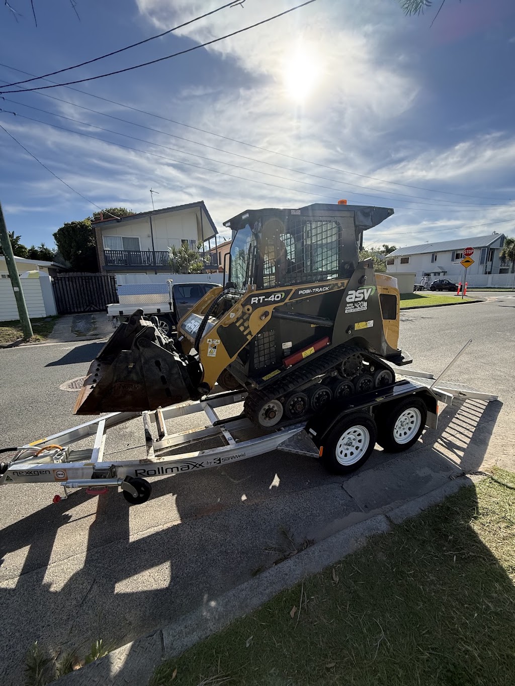 Valhalla Diggers (Previously K & A Rentals) | 6 Valhalla Ct, Tallai QLD 4213, Australia | Phone: 0494 199 457