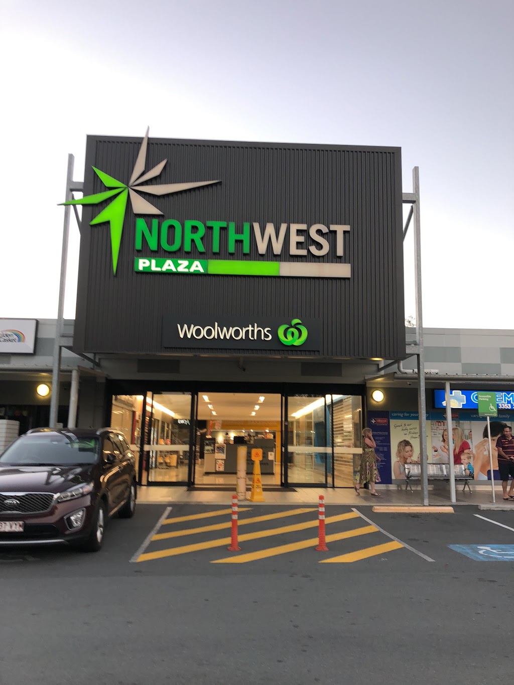 Northwest Plaza Chemist | pharmacy | 97 Flockton St, McDowall QLD 4053, Australia | 0733533591 OR +61 7 3353 3591