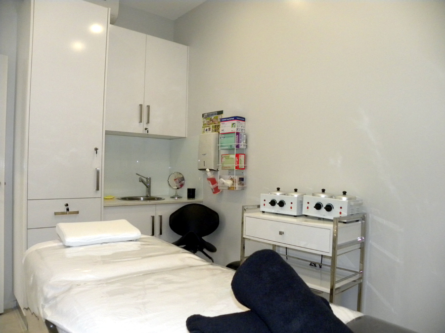 Embody Clinic | health | Shop 8/23 Commercial Dr, Springfield QLD 4300, Australia | 0738186655 OR +61 7 3818 6655