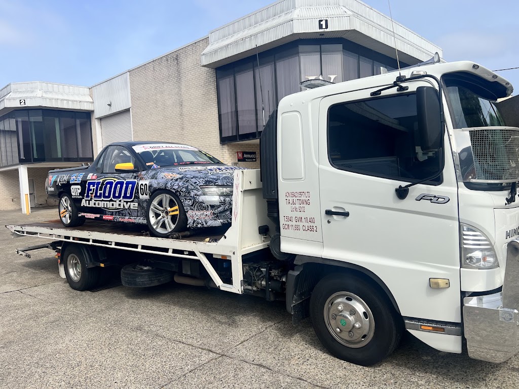 J&J towing Liverpool | 33 Shepherd St, Liverpool NSW 2170, Australia | Phone: (02) 9821 2999