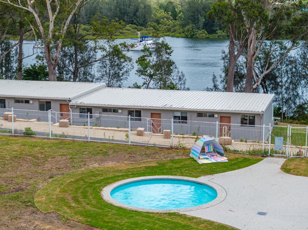 Sunlit on the Clyde | 1 Bridge View Rd, Nelligen NSW 2536, Australia | Phone: 0473 020 776