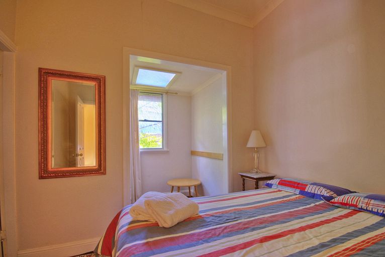 Melville House Holiday Cottage 16 | 252A1, Keen St, Lismore NSW 2480, Australia | Phone: (02) 6621 5778
